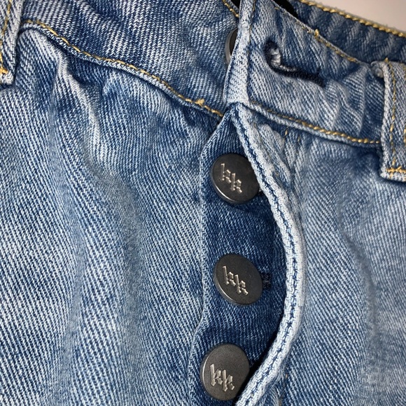 Kendall + Kylie Distressed Jean Skirt - Picture 6 of 6